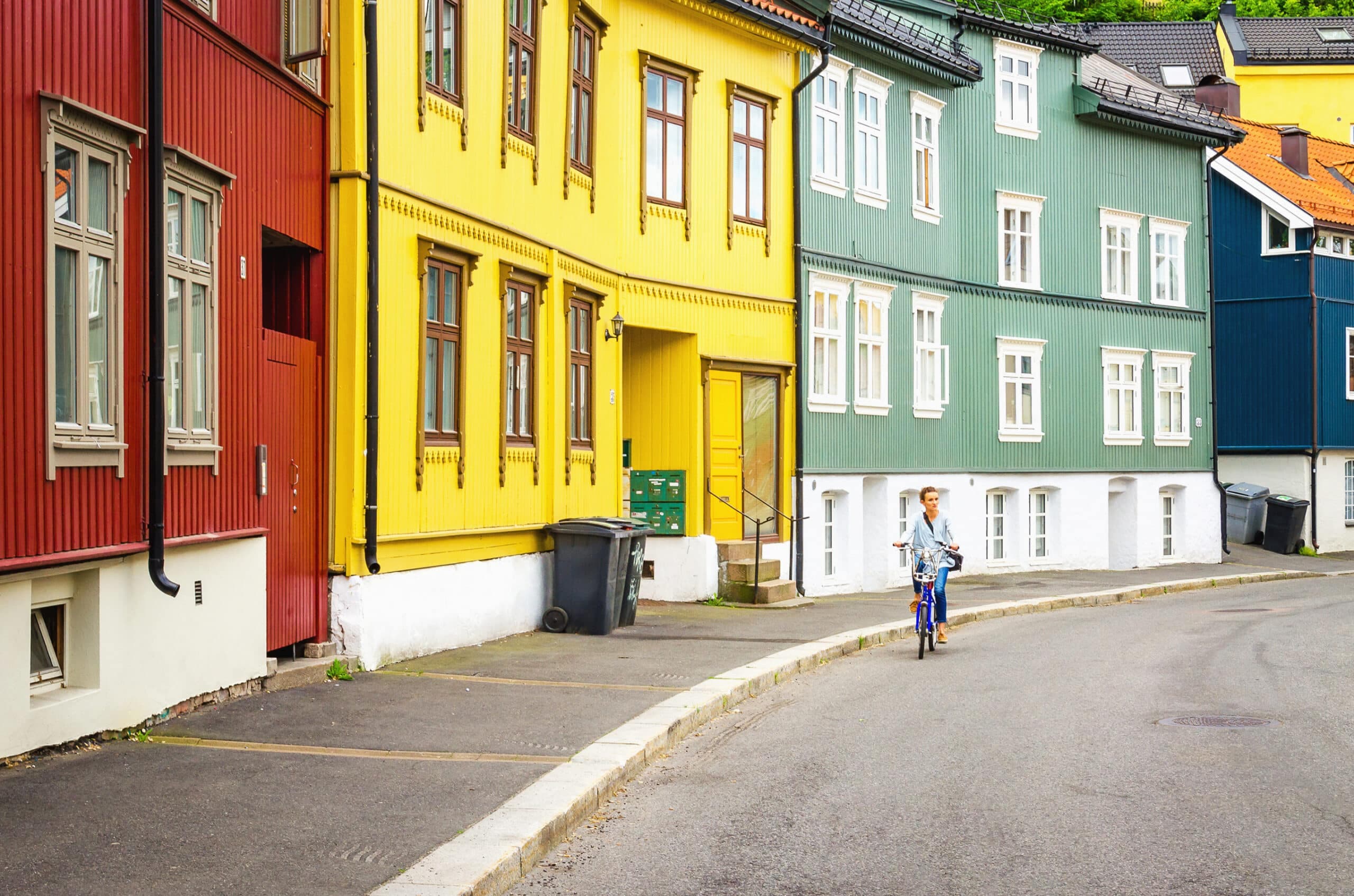 Bilde av bygninger. Brukt som illustrasjon i artikkel om skatteregler ved salg av bolig.